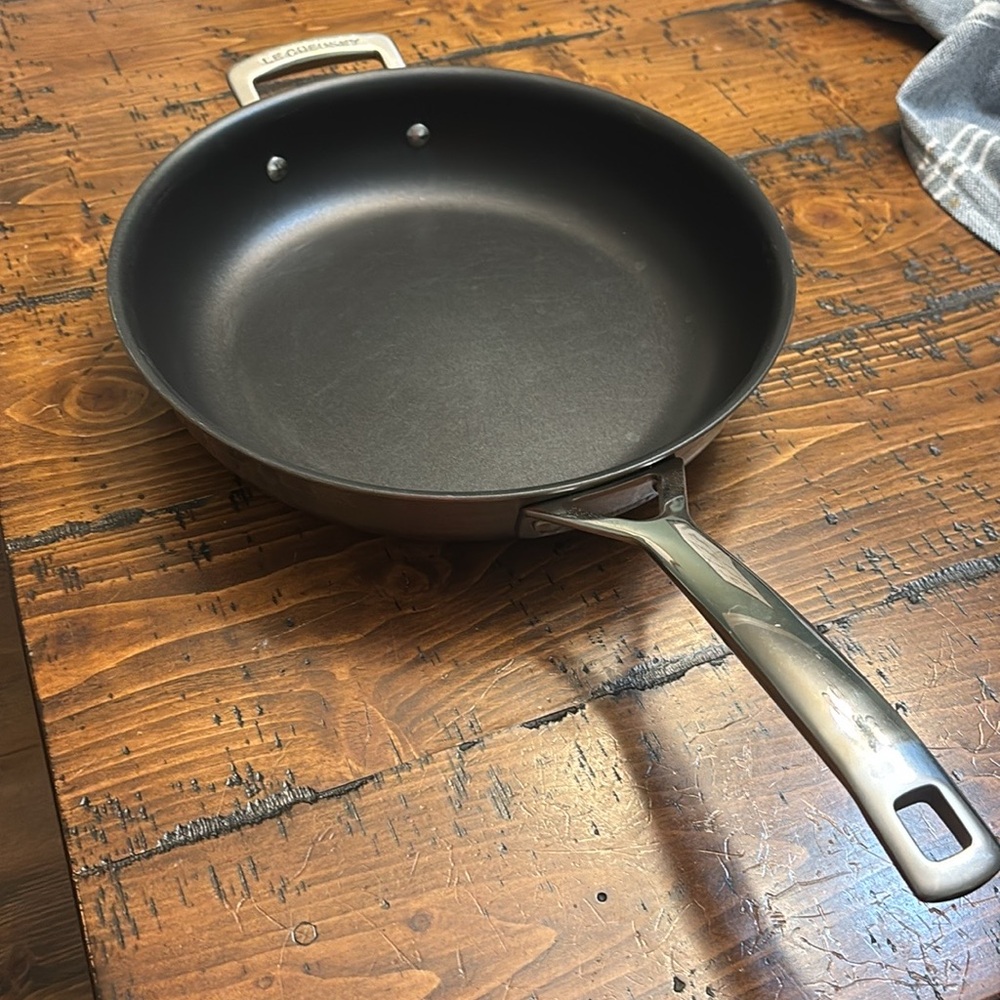 Le Creuset Non-Stick Black Frying Pan